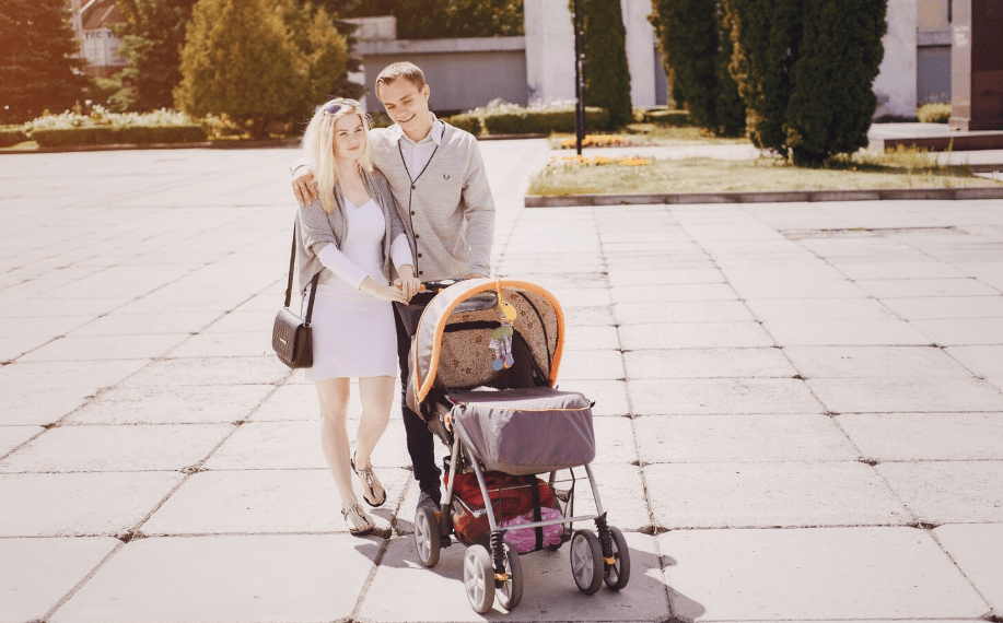 Traveling Light: The Stroller That Made Family Trips Easier Screenshot 30